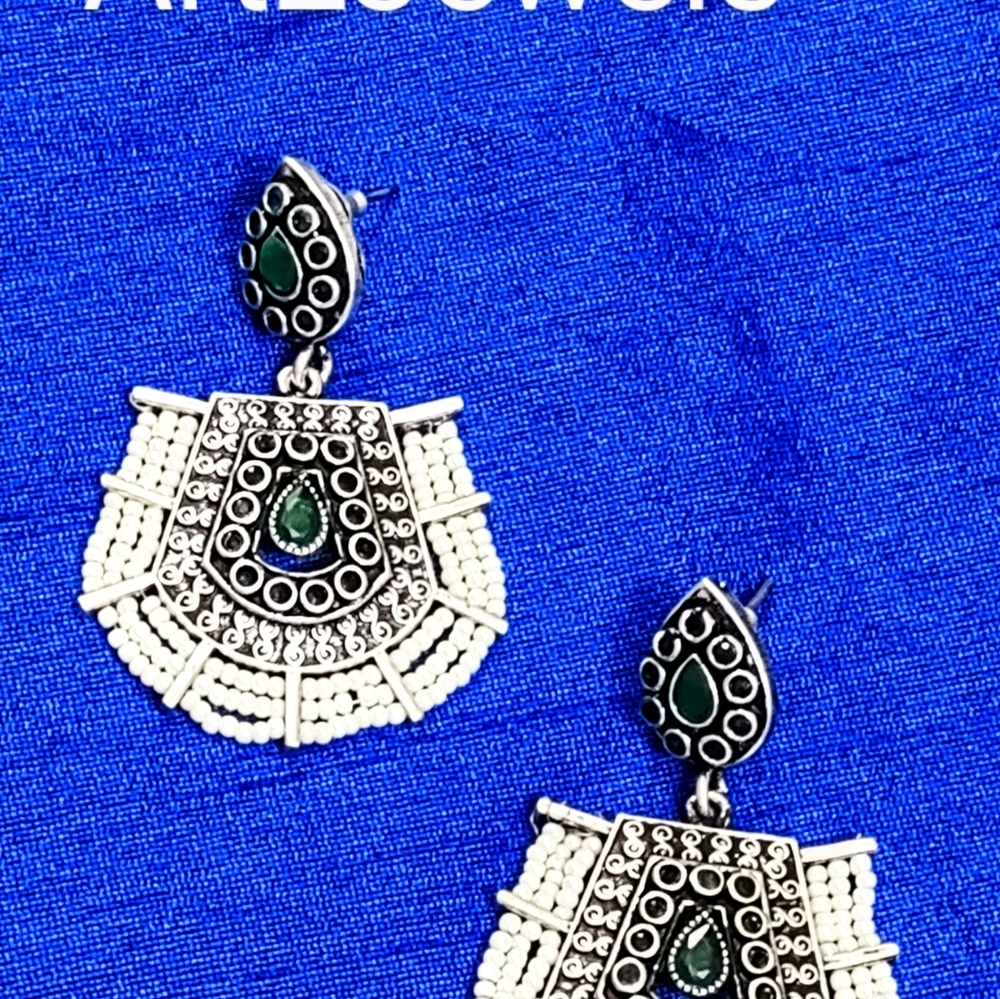 Earring - Picture 2 of 2